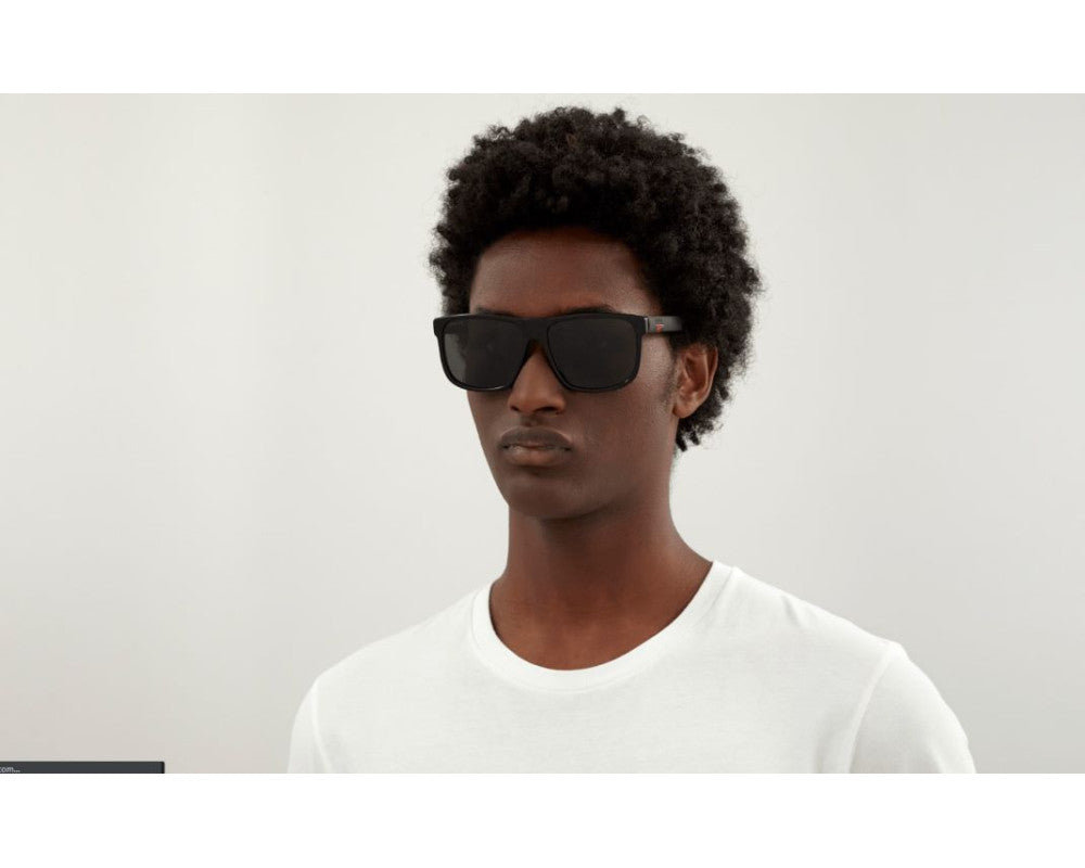 Lunettes de soleil Gucci Web GG0010S Noir - vue de profil